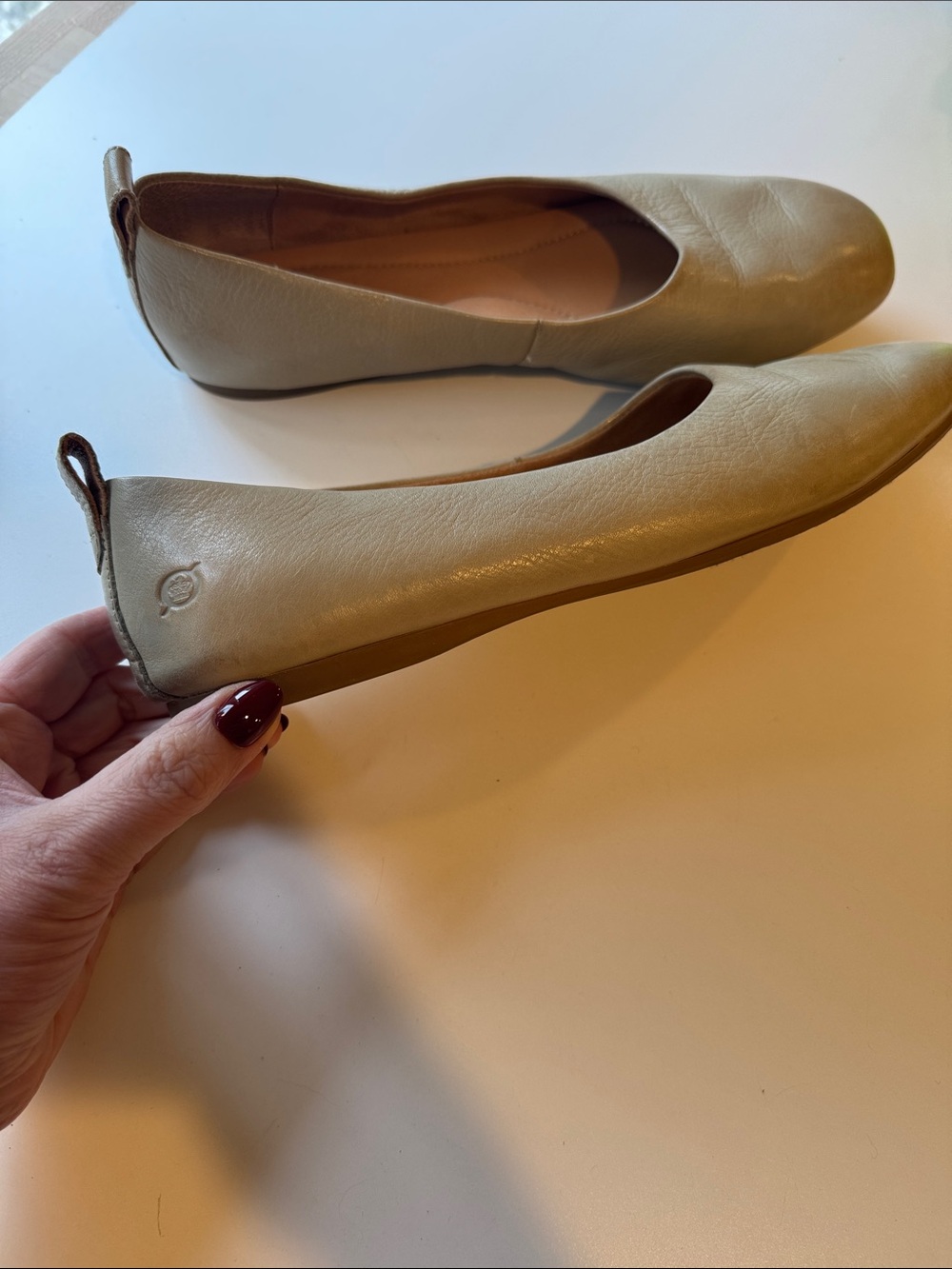 Born Leather Ballet Flats in Light Beige size 10